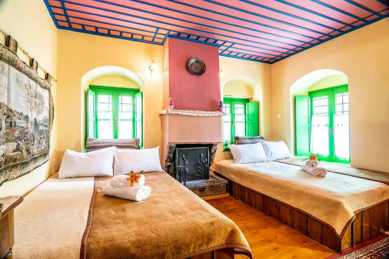 Morfeas Guesthouse ปาปิงโก ภายนอก รูปภาพ