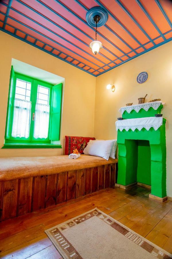 Morfeas Guesthouse ปาปิงโก ภายนอก รูปภาพ
