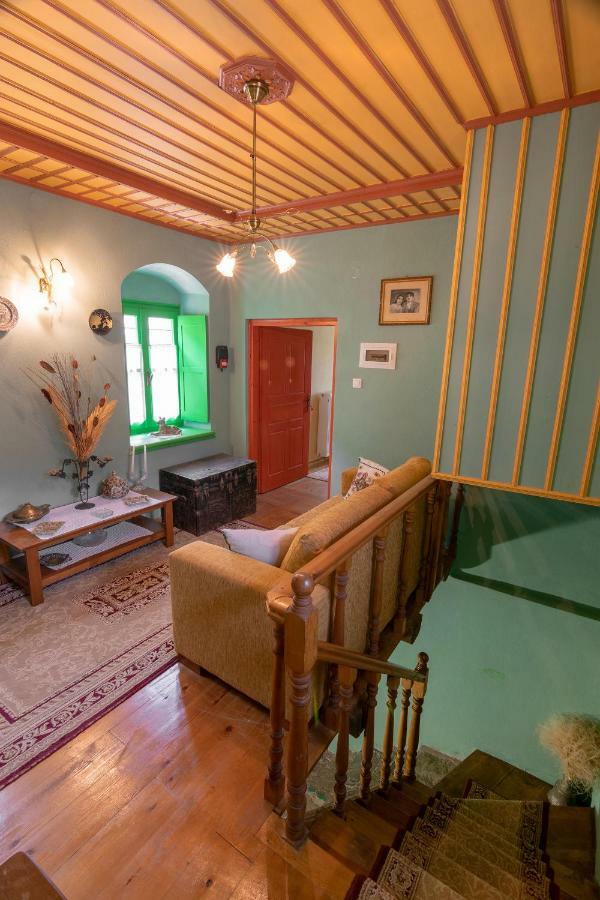Morfeas Guesthouse ปาปิงโก ภายนอก รูปภาพ