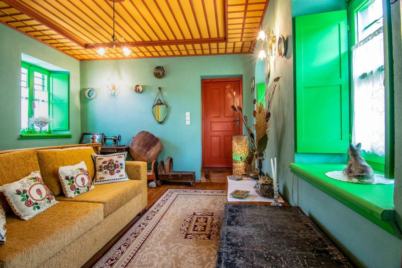 Morfeas Guesthouse ปาปิงโก ภายนอก รูปภาพ