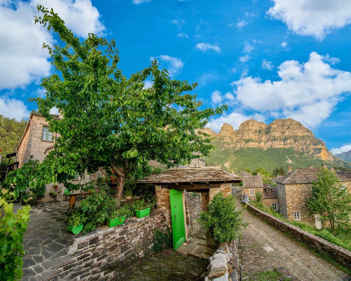 Morfeas Guesthouse ปาปิงโก ภายนอก รูปภาพ