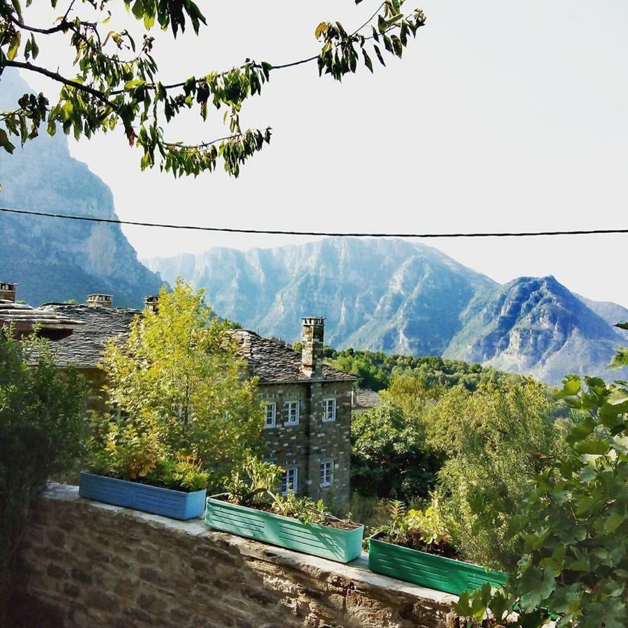 Morfeas Guesthouse ปาปิงโก ภายนอก รูปภาพ